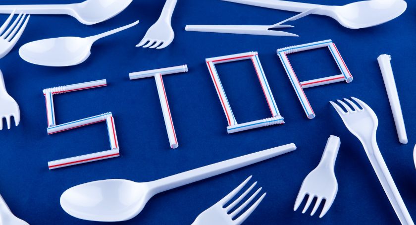 Koniec z jednorazowym plastikiem | UE wprowadziła podatek od plastiku
