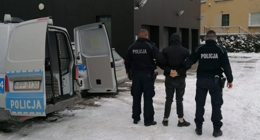 Ciągnął ochroniarza za samochodem | Sprawca kradzieży rozbójniczej zatrzymany