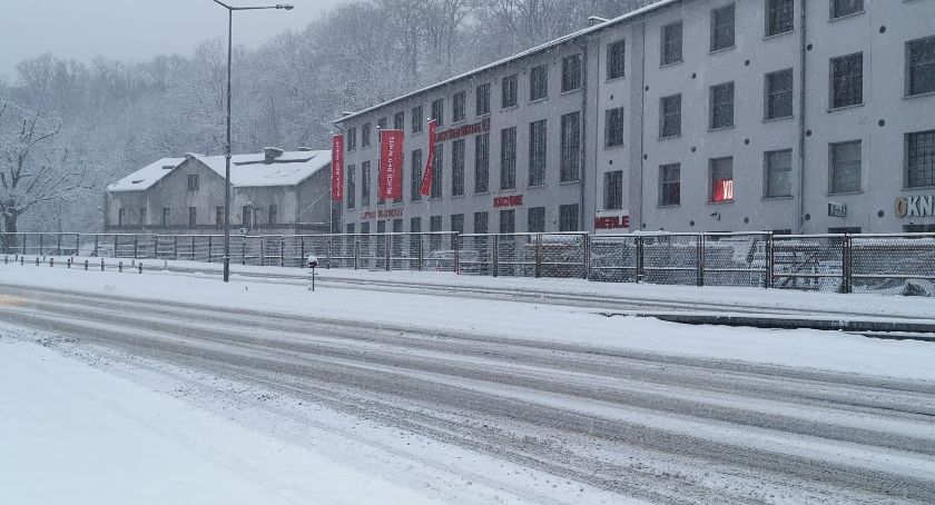Bielski MZD uruchomił telefon, pod którym można zgłaszać problemy z odśnieżaniem