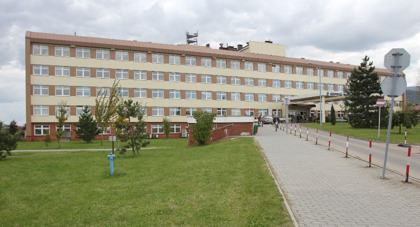 Szpital Wojewódzki po fali krytyki wycofał się z decyzji o wznowieniu porodów rodzinnych