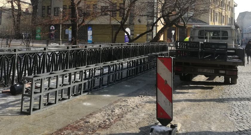 Na moście na Białej rozpoczął się montaż kratownic | Wkrótce most odzyska przedwojenny wygląd FOTO
