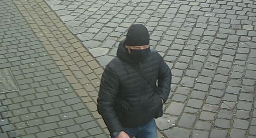 Poszukiwany jest mężczyzna, który okradł biuro podróży FOTO i FILM