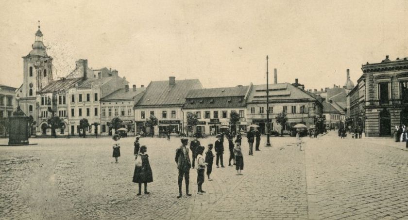 Betonoza na Placu Wojska Polskiego? Miasto odpiera zarzuty FOTO