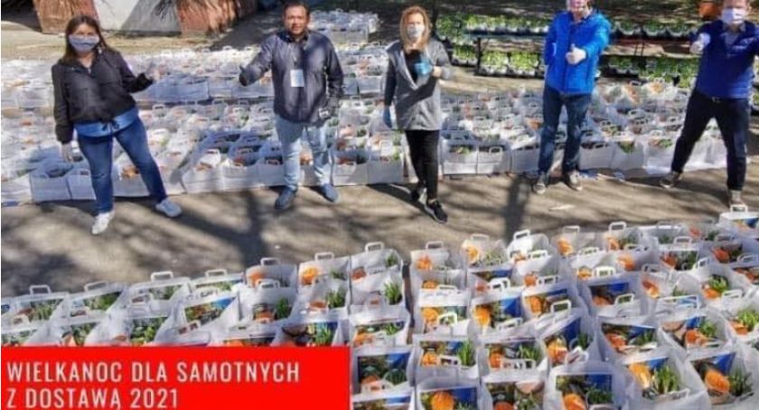 Śniadania Wielkanocne dla osób samotnych i potrzebujących w tym roku w formie cateringu