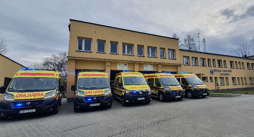 5 nowych karetek w bielskim pogotowiu