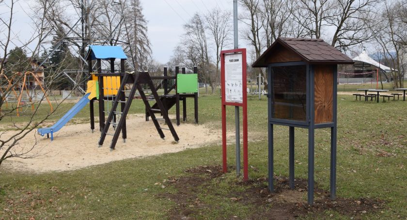Otwierają się biblioteki plenerowe w gminie Węgierska Górska