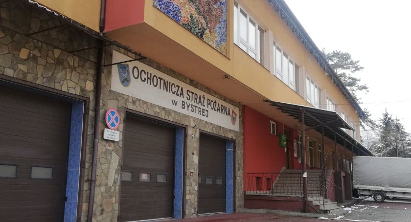 Prawie milion zł na rozbudowę domu strażaka w Bystrej