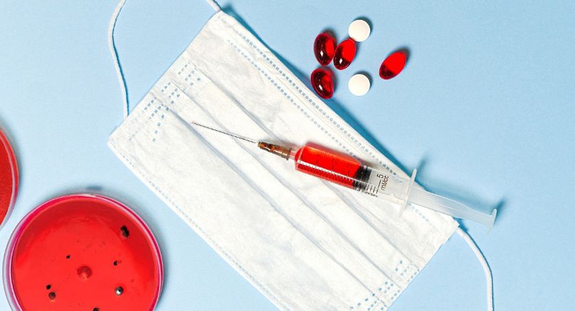 Od poniedziałku skrócenie oczekiwania na drugą dawkę szczepionki na COVID-19