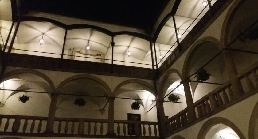 Noc w Muzeum Żywiec zaprasza do zwiedzania po zmroku