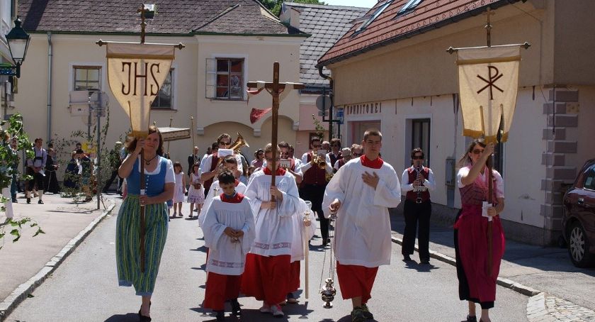 Gdzie wystąpią utrudnienia w ruchu w związku z procesjami Bożego Ciała?