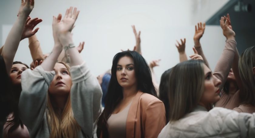 Ewa Farna wydała nowy singiel, 1 milion odsłon na YT w zaledwie tydzień