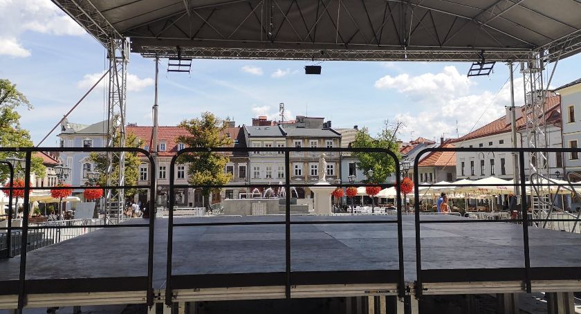 Lato z Kulturą - Gramy DoBBro | Wakacyjne koncerty na bielskim Rynku