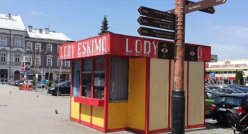 Lody Eskimo znikną z Placu Wojska Polskiego? Jak będzie wyglądać gastronomia w tym miejscu po remoncie?