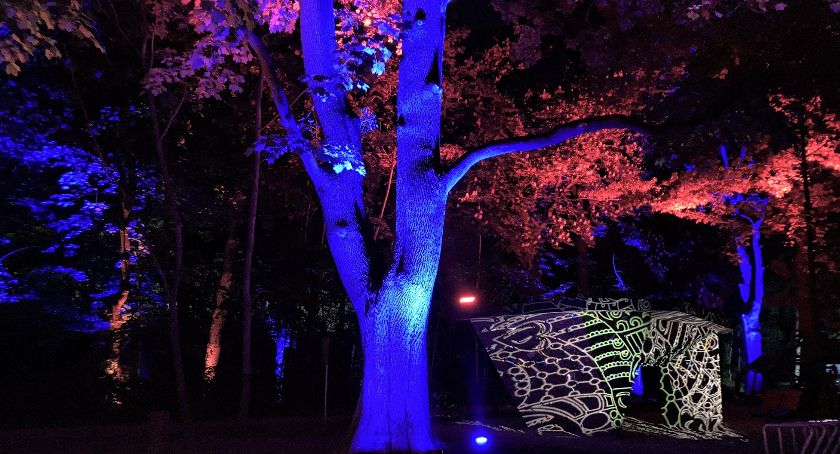 Planuj weekend w Beskidach: Iluminacje, Święto Morza i wiele innych rozrywek w plenerze
