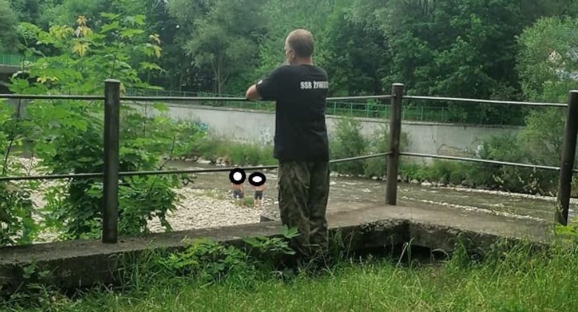 Wzywał strażników żeby sprawdzić ile czasu ma na kłusowanie