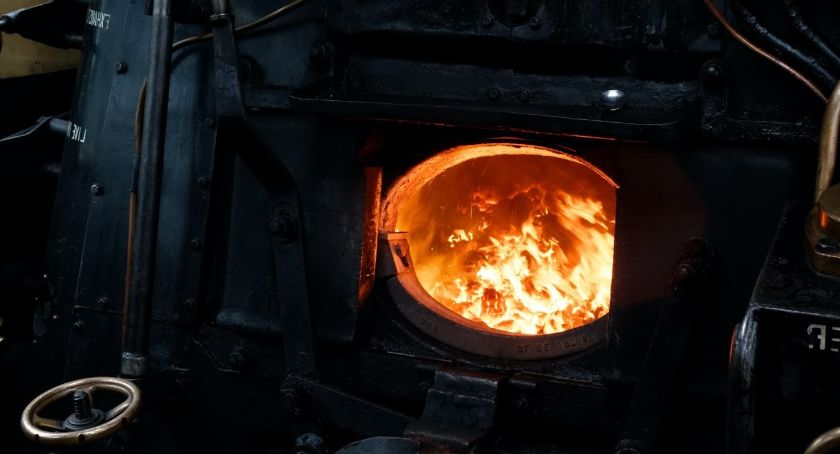 Do końca wakacji z Jaworza zniknie ostatni taki piec węglowy