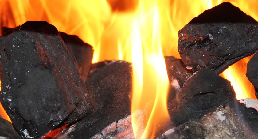 Jak palić w piecu węglem, żeby było ciepło, tanio i ekologicznie?