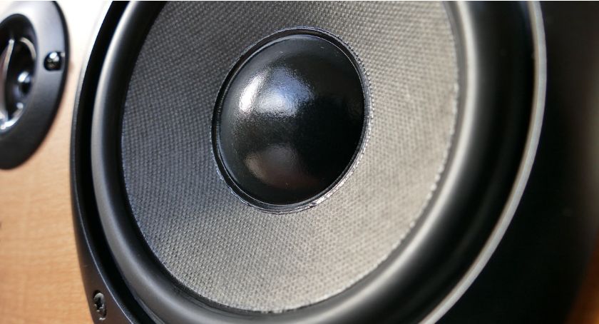 Naprawa zestawów audio. Jak dobierać kable głośnikowe przy wymianie?