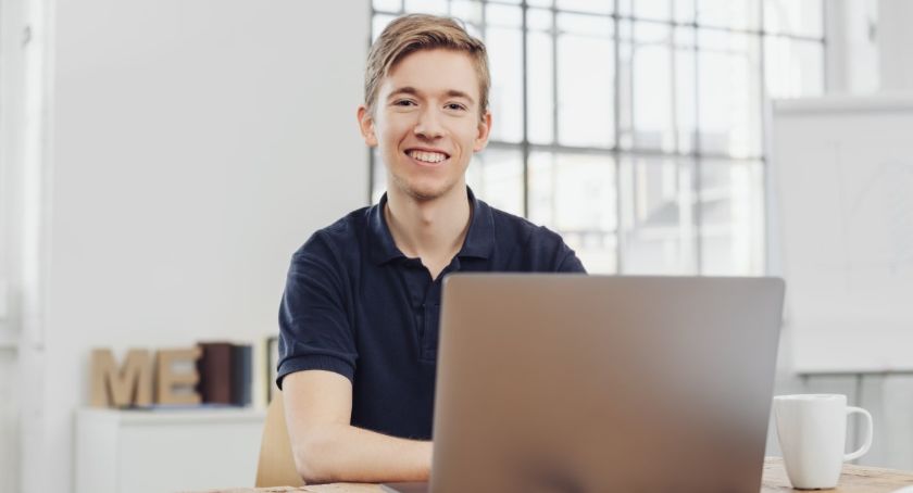 Jak rozliczyć delegacje online?