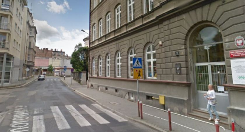 Kolejna zmiana organizacji ruchu w związku z remontem ulicy Komorowickiej