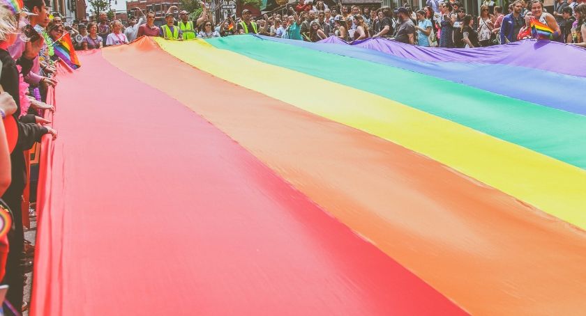 Marsz równości w Bielsku-Białej, kontrmanifestacja oraz wymiana listów NSZZ Solidarność z prezydentem Klimaszewskim