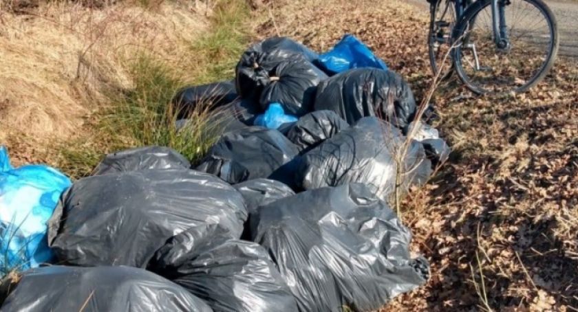 Mieszkaniec Bielska-Białej podrzucił śmieci w Bronowie