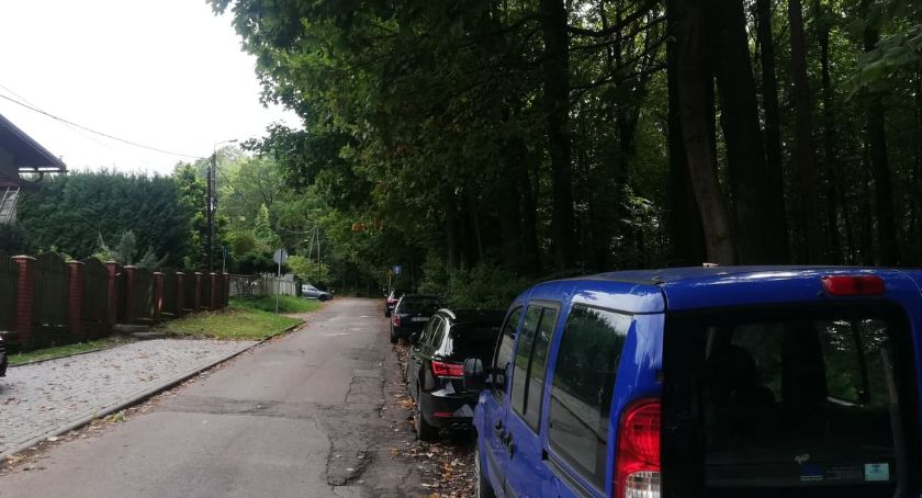 Remont ulicy Pocztowej. Mniej miejsc postojowych, ale więcej drzew