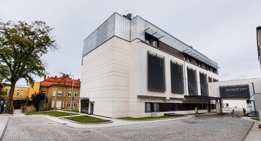 Nowy pawilon Beskidzkiego Centrum Onkologii jest już otwarty [FOTO]