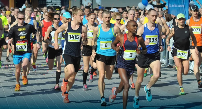 17 marca Półmaraton dookoła Jeziora Żywieckiego 2024 | Na trasie szykują się utrudnienia