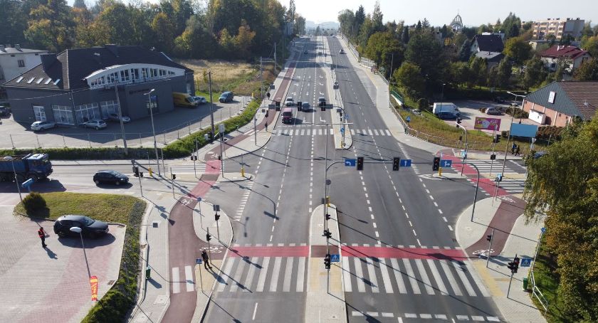 Zawracanie na skrzyżowaniu Cieszyńska - Skrzydlewskiego już możliwe