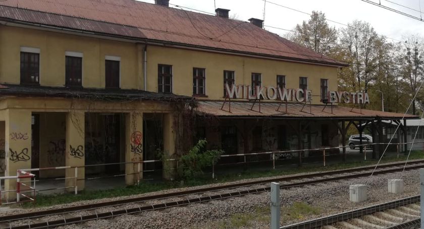 Gmina przejęła budynek dworca Wilkowce Bystra. Co dalej?