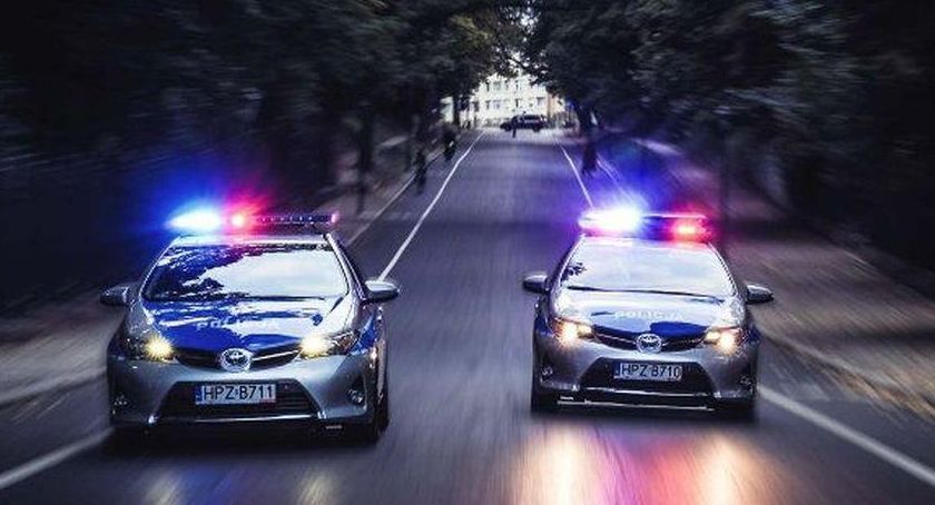 Chciała zaimponować kolegom osiągami swojego samochodu
