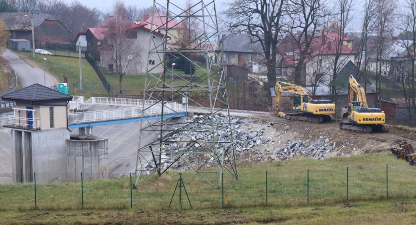 Trwa rozbiórka zapory wodnej w Wilkowicach