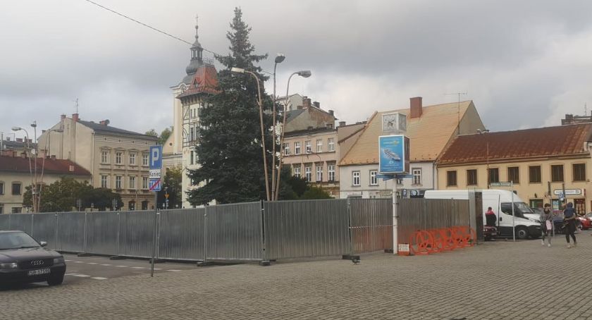Zmiana organizacji ruchu na Placu Wojska Polskiego i ul. Cyniarskiej w związku z przebudową