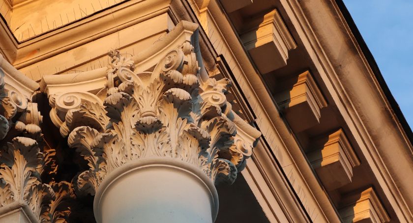 Jak w kupowaniu biletów do teatru pomoże portal eWejsciowki?