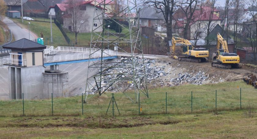 Poseł Koperski rozmawiał o zaporze w Wilkowicach z Marianem Banasiem