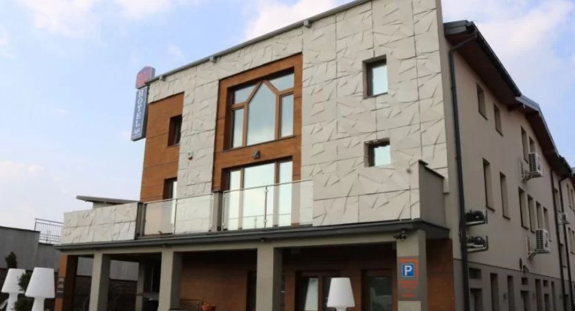 Kilka pomysłów na nowoczesną elewację domów. Poznaj bliżej niezwykły beton architektoniczny!