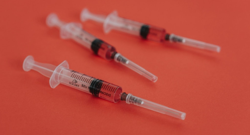 Ruszyły szczepienia przeciw COVID-19 dostępne dla dzieci od 5 roku życia
