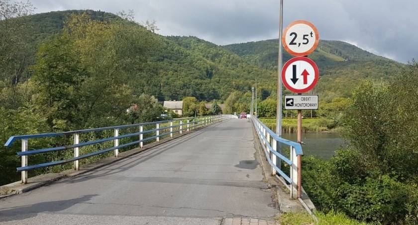 Unieważniono przetarg na rozbiórkę przeprawy i budowę mostu w Porąbce
