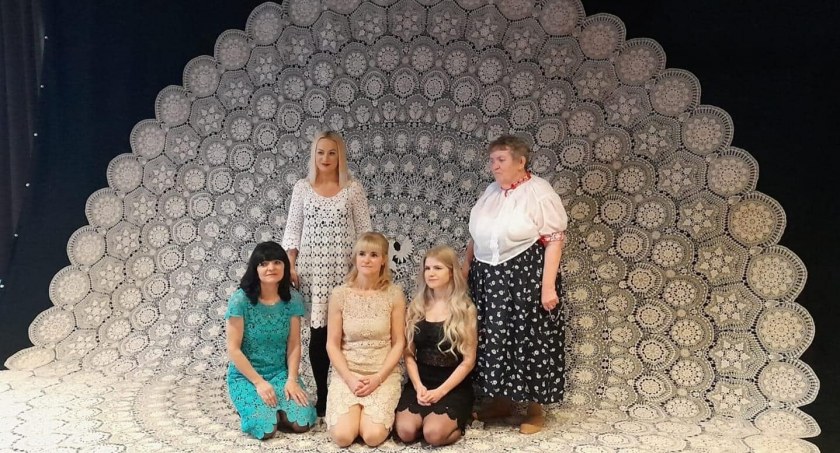 Największa koronka koniakowska wpisana do księgi rekordów, wkrótce pojedzie na EXPO w Dubaju