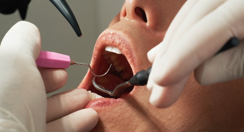 Dentysta z powiatu bielskiego wyłudził z NFZ 300 tys. zł