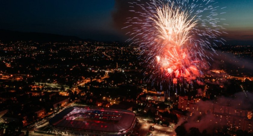 Ile kosztował Sylwester na Placu Ratuszowym| Miasto odpowiada na pytania radnej