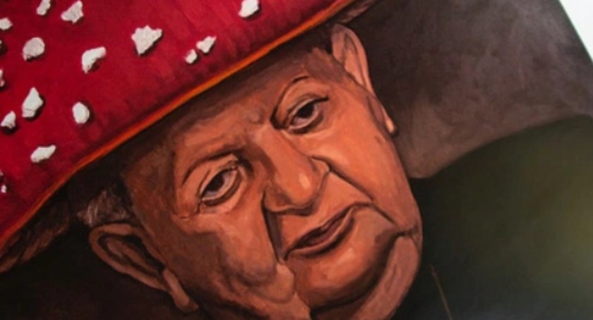 Kardynał Dziwisz w kapeluszu z muchomora do zdobycia na aukcji dla WOŚP