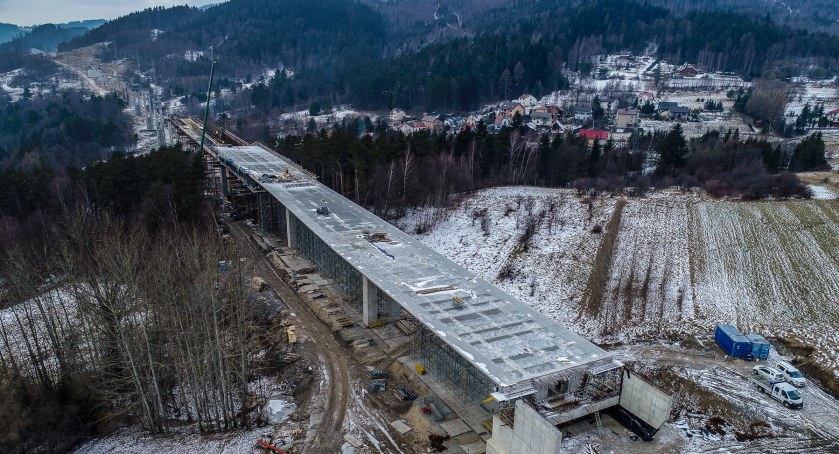 Na obejściu Węgierskiej Górki powstaje estakada FOTO