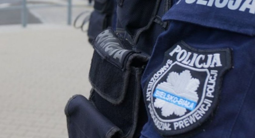 Kierowca miał wiele do ukrycia przed policyjnymi wywiadowcami