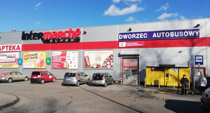 W Cieszynie powstał dworzec autobusowy na terenie marketu. Solidarność protestuje