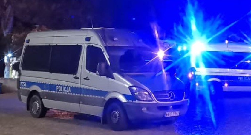 Pijani kierowcy zmieniali się za kierownicą w trakcie jazdy 