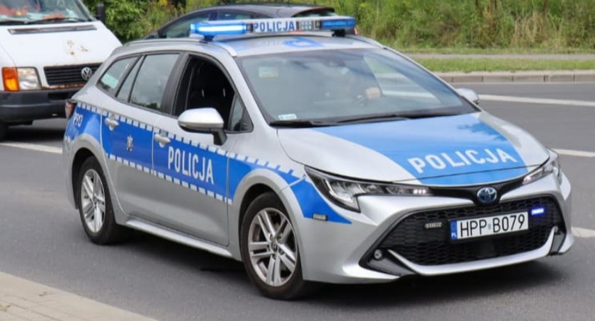 80-letni bielszczanin targnął się na swoje życie | Uratowali go policjanci