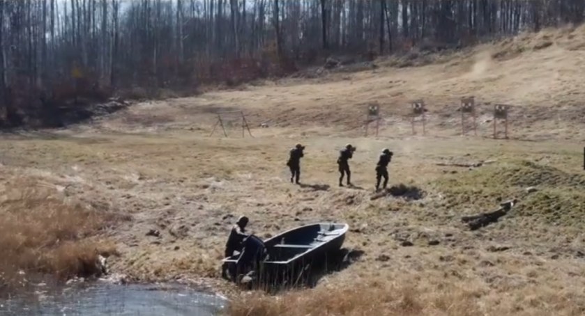 Film ze szkolenia bielskich spadochroniarzy. Będą dyżurować w ramach Europejskiej Grupy Bojowej FILM