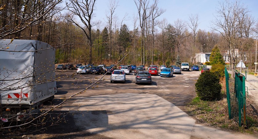 Parking przy ulicy Pocztowej zostanie powiększony i przebudowany
